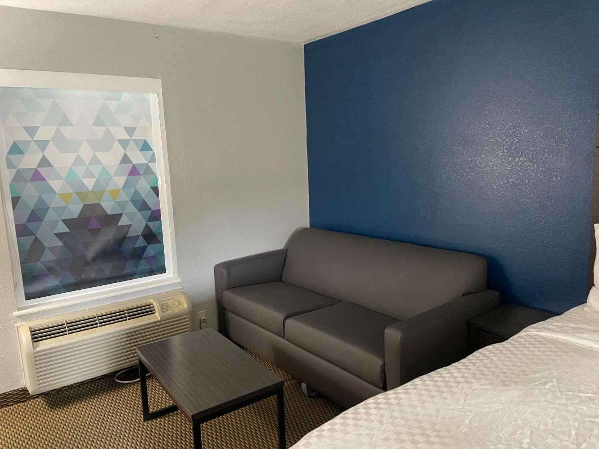 Clairmont Inn & Suites - Warren Dış mekan fotoğraf