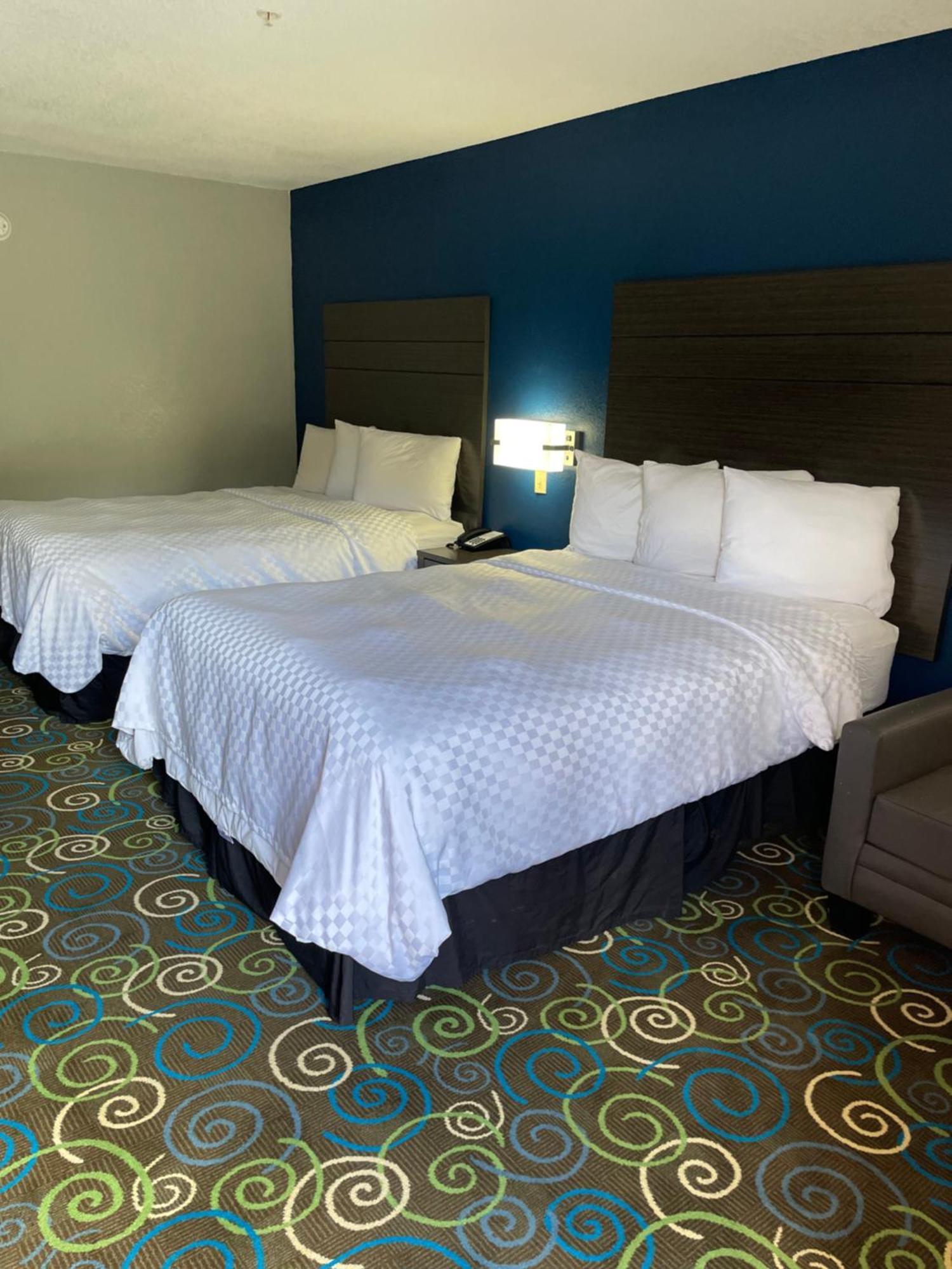 Clairmont Inn & Suites - Warren Dış mekan fotoğraf