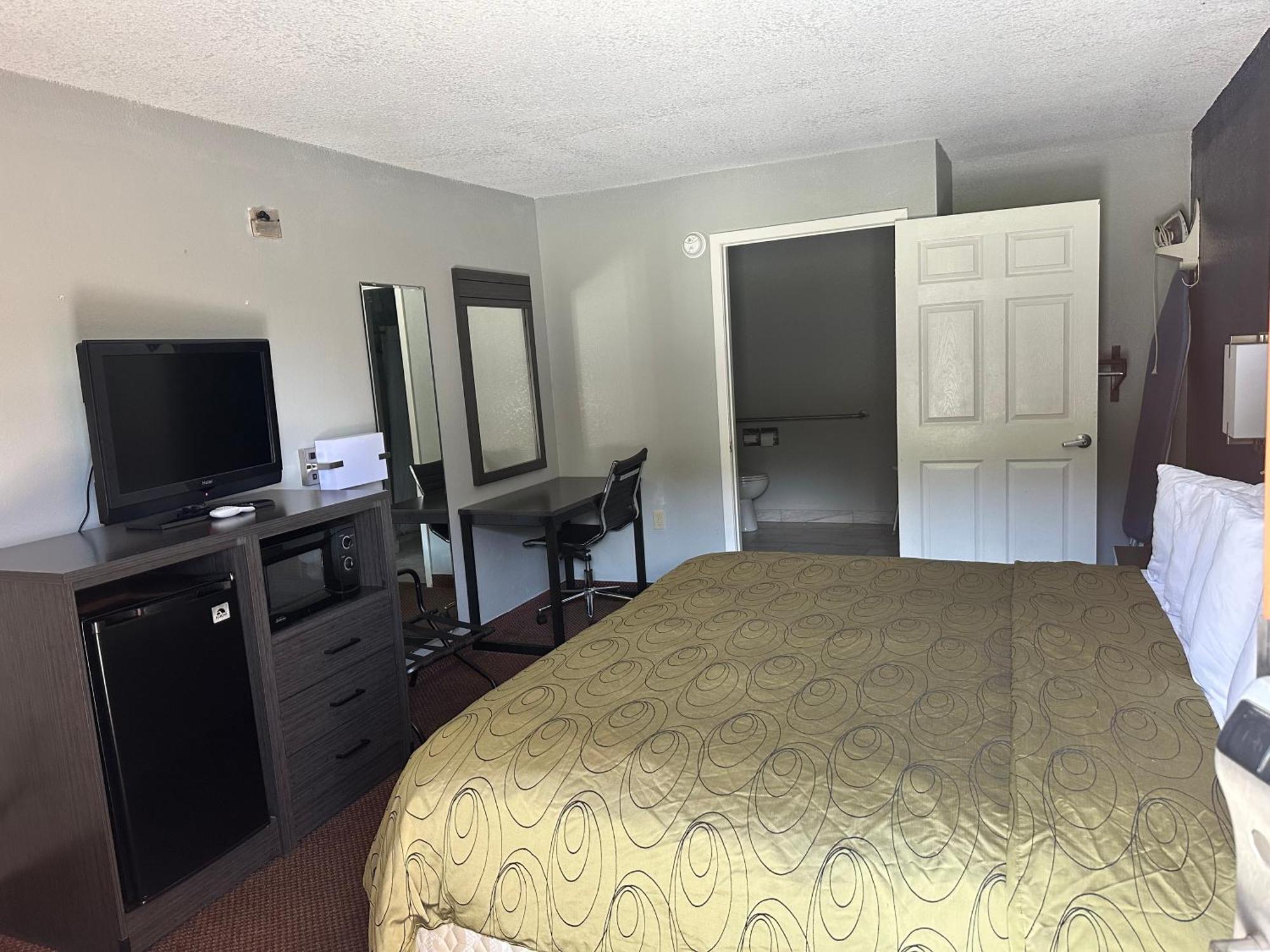 Clairmont Inn & Suites - Warren Dış mekan fotoğraf