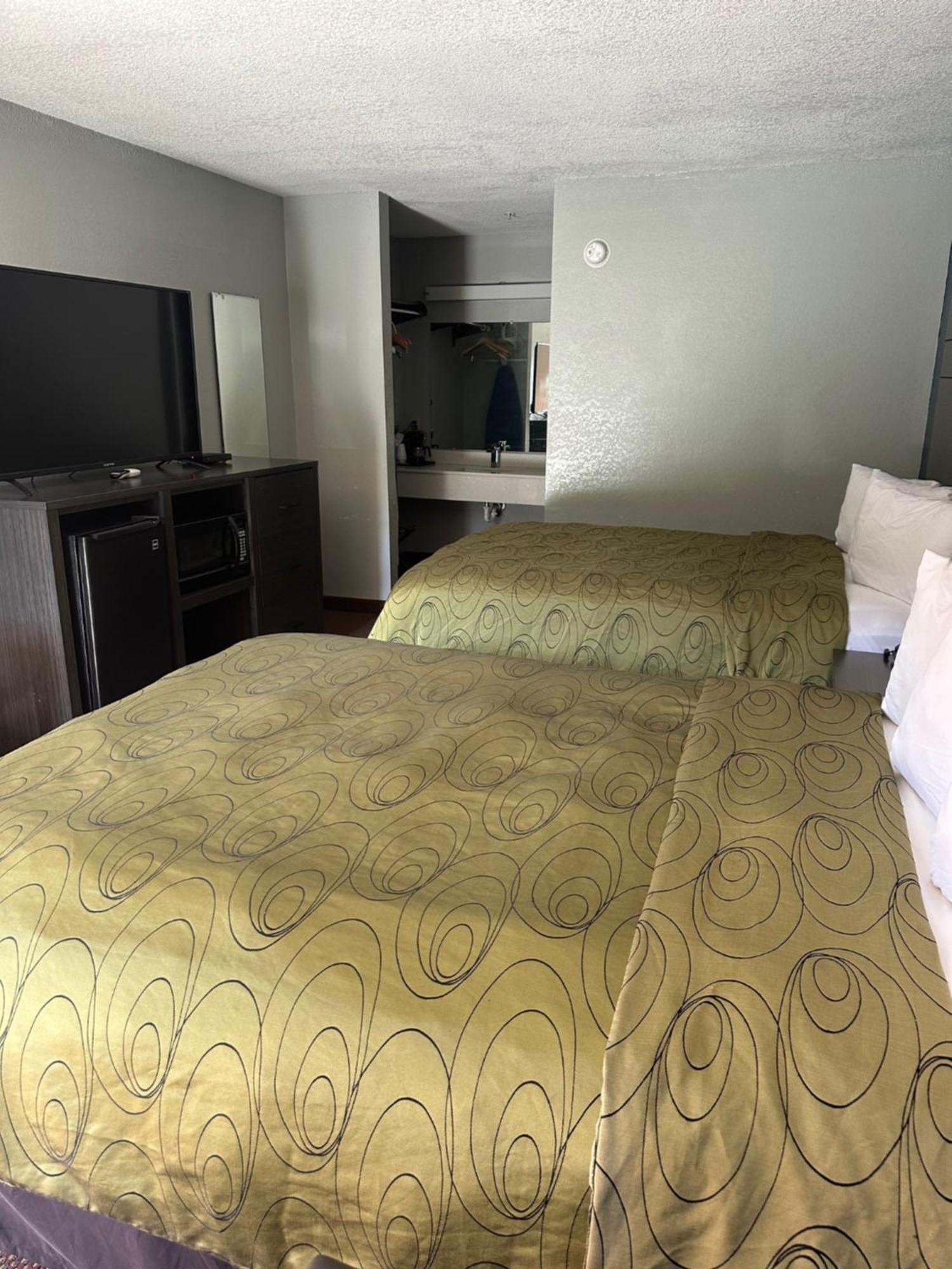 Clairmont Inn & Suites - Warren Dış mekan fotoğraf