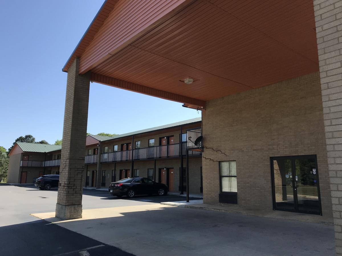 Clairmont Inn & Suites - Warren Dış mekan fotoğraf